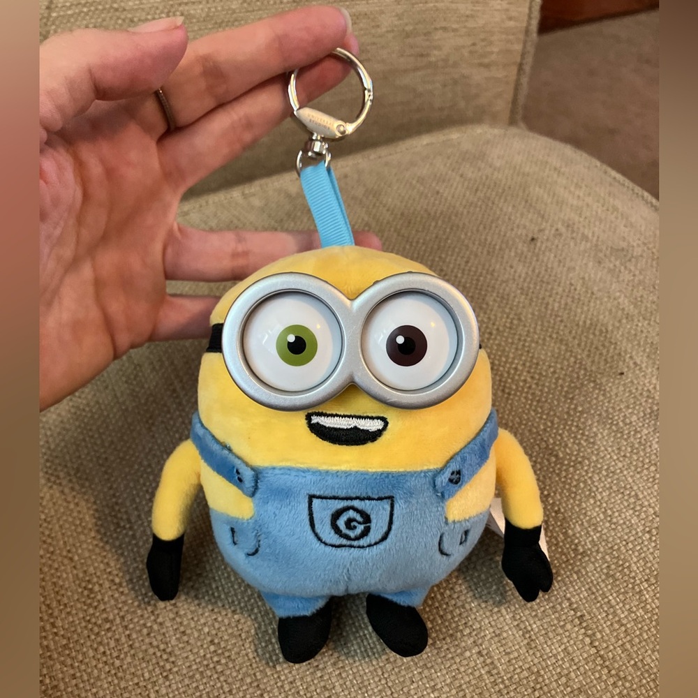 Universal studios minion plush keychain - Picture 2 of 4